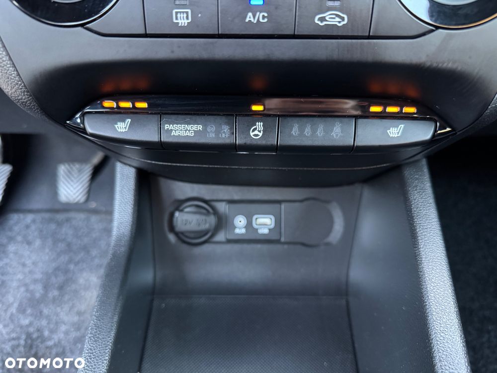 Hyundai i20 blue 1.0 T-GDI Passion Plus - 24