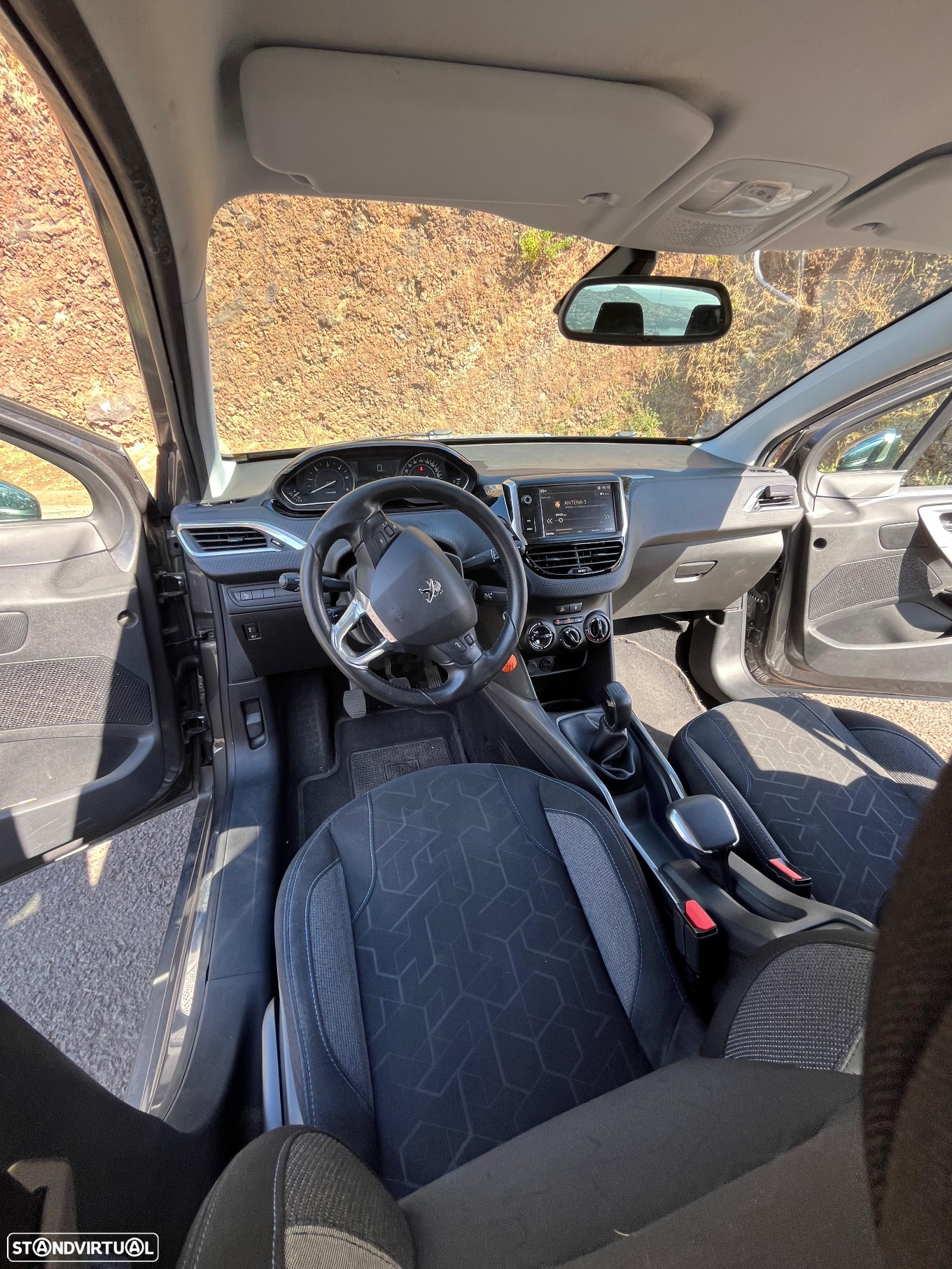Peugeot 2008 1.6 BlueHDi Allure - 13