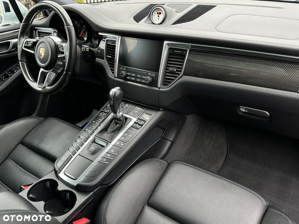 Porsche Macan Turbo PDK - 36