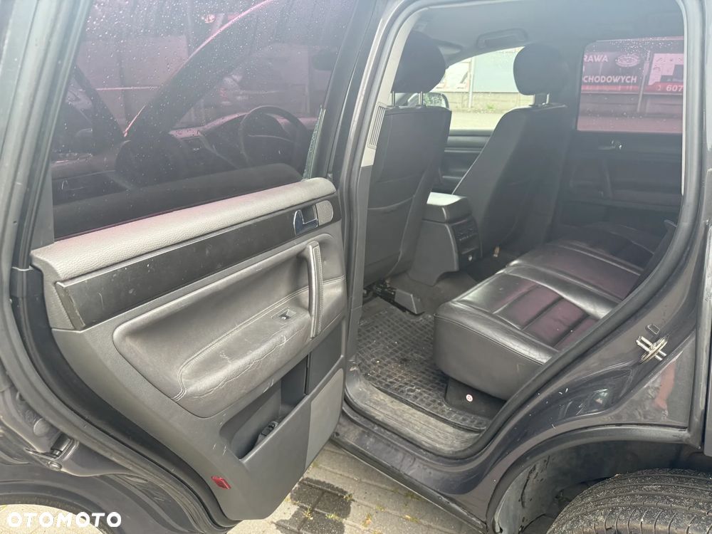 Volkswagen Touareg - 12