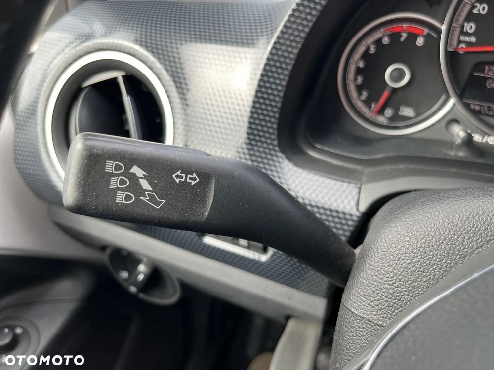 Volkswagen up! 1.0 high - 27