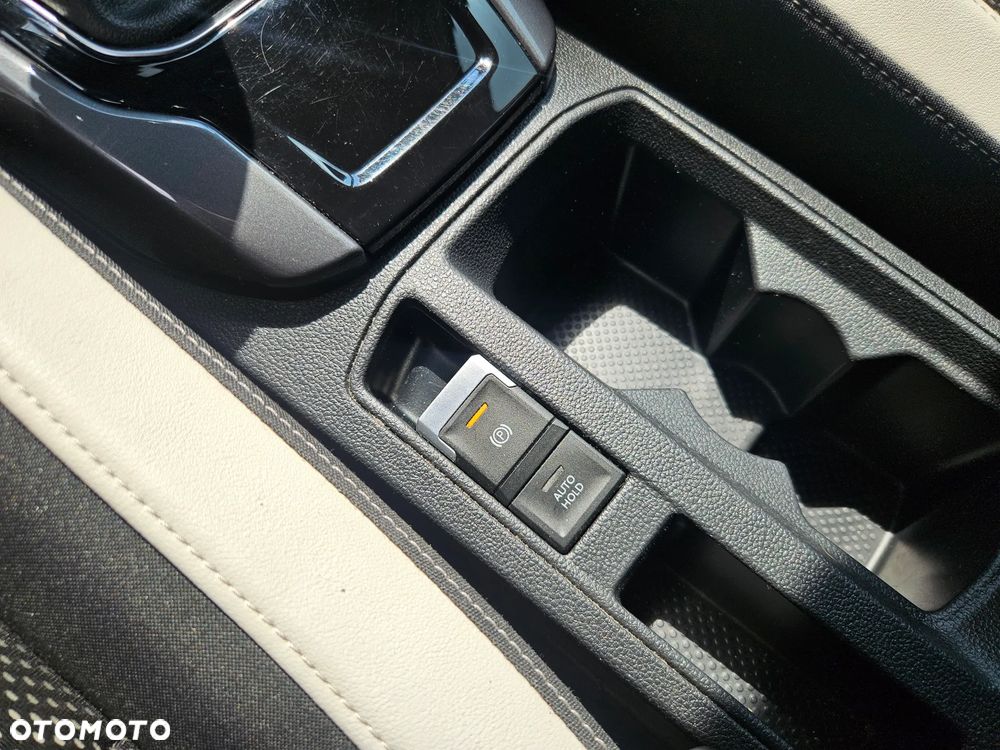 Volkswagen T-Roc 1.5 TSI Style - 20