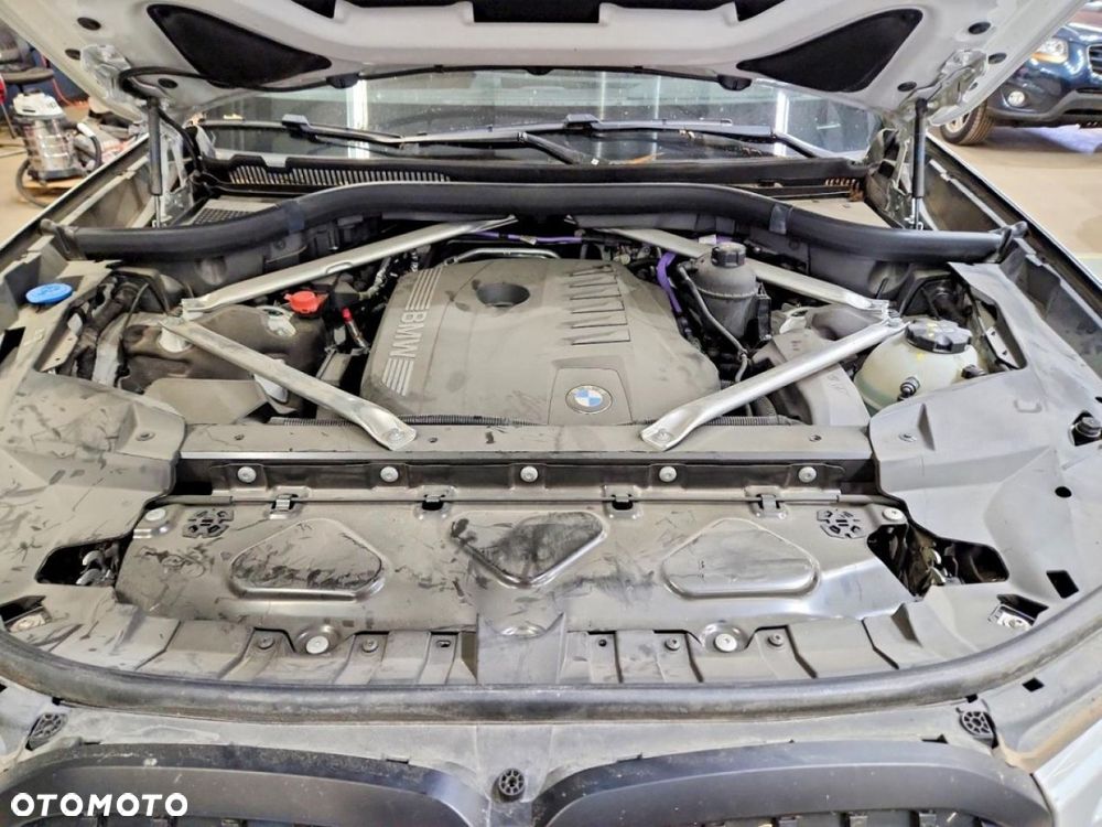 BMW X7 - 12
