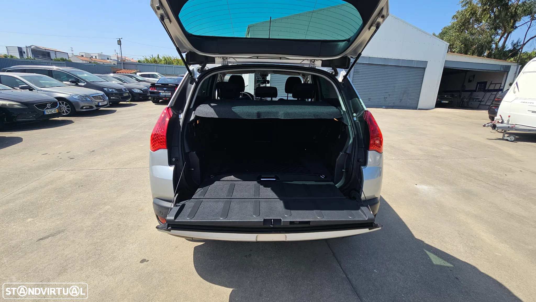 Peugeot 3008 1.6 HDi Executive CMP6 - 35