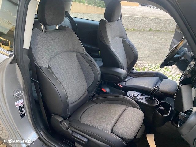 MINI 3 Portas Cooper SE - 18
