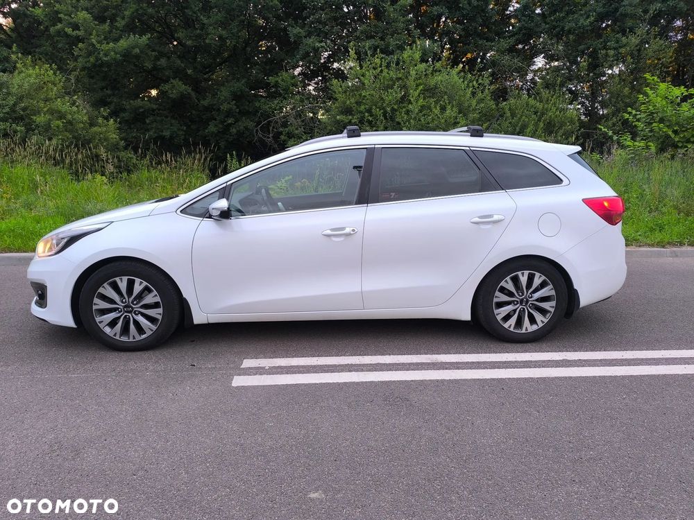Kia Ceed 1.6 GDI L Business Line - 24