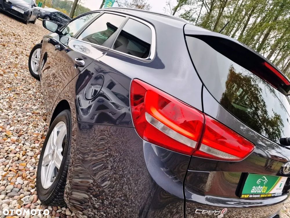Kia Ceed - 23