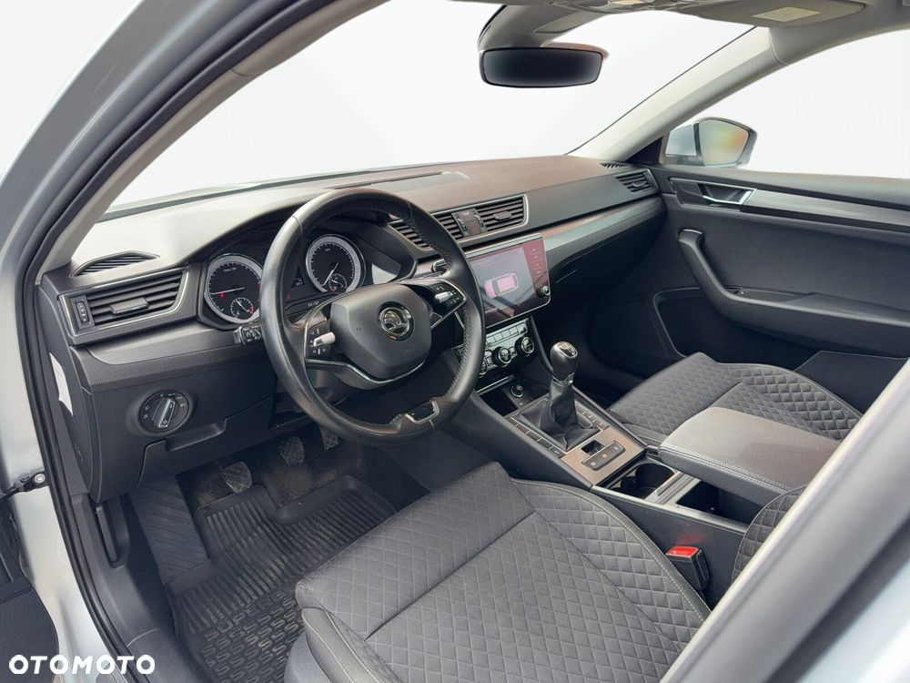 Skoda Superb 2.0 TDI SCR Ambition - 10