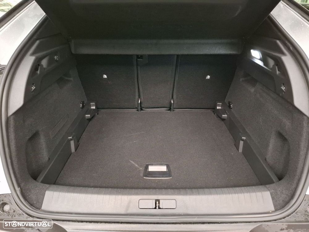 Peugeot 3008 1.6 Plug-in Hybrid Allure e-DCS7 - 24
