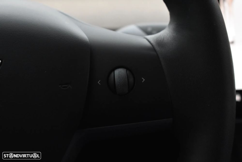 Tesla Model Y Performance Tração Integral - 33