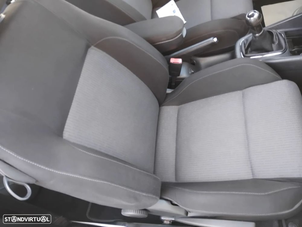 VW Golf 1.4i Confortline JE+AC - 18