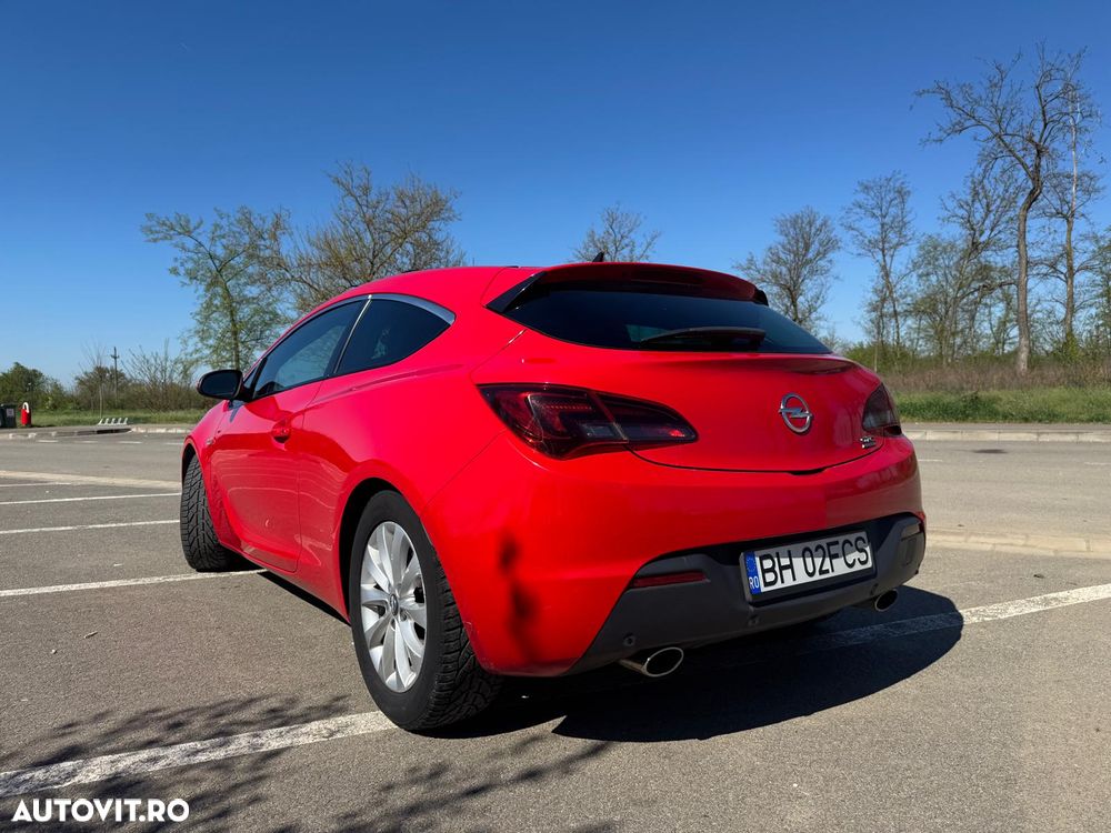 Opel Astra 1.6 Turbo - 2