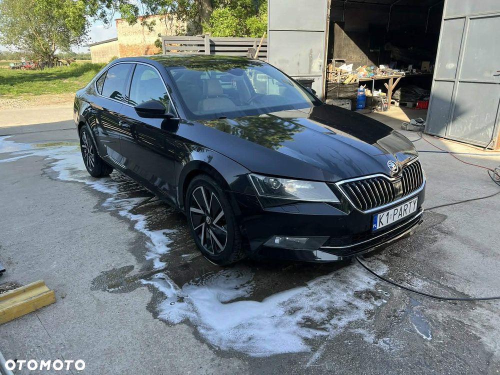 Skoda Superb 2.0 TDI Ambition DSG - 2