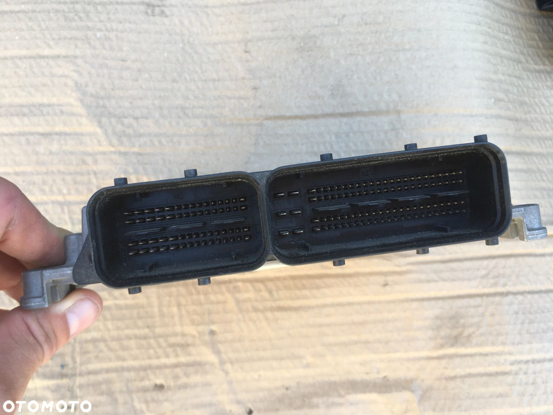 STEROWNIK KOMPUTER SILNIKA MASERATI GHIBLI III 670007350 - 2