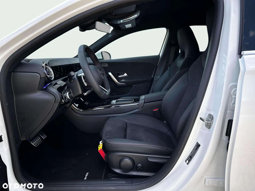 Mercedes-Benz Klasa A 180 AMG Line 7G-DCT - 9