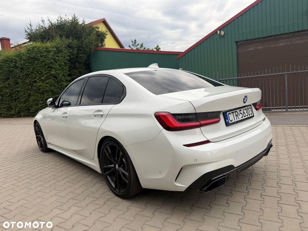 BMW Seria 3 330d M Sport - 9