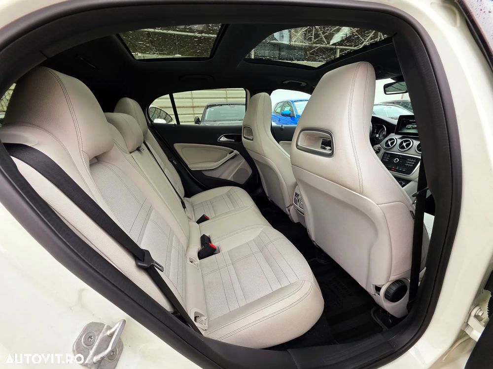 Mercedes-Benz GLA 250 4MATIC 7G-DCT AMG Line - 16