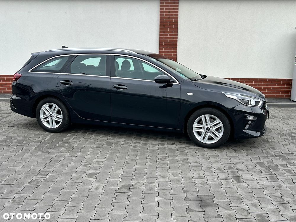 Kia Ceed - 1