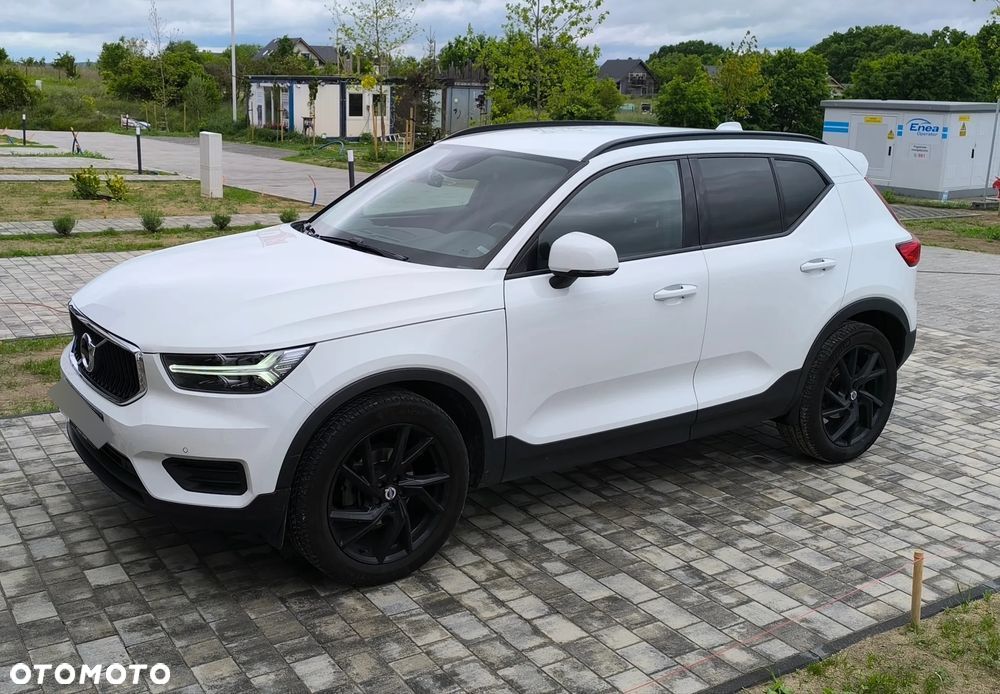 Volvo XC 40 T3 Momentum - 1