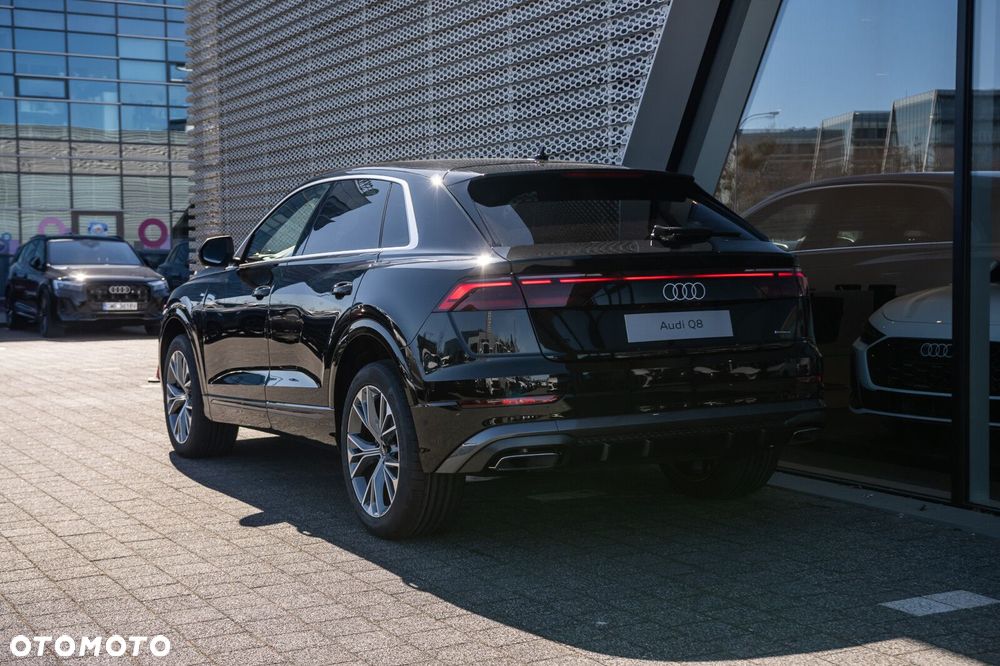 Audi Q8 - 4