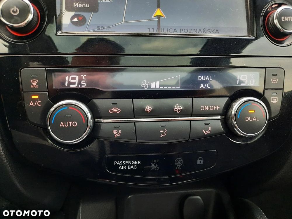 Nissan Qashqai 1.6 DCi 4x4 Tekna EU6 - 36