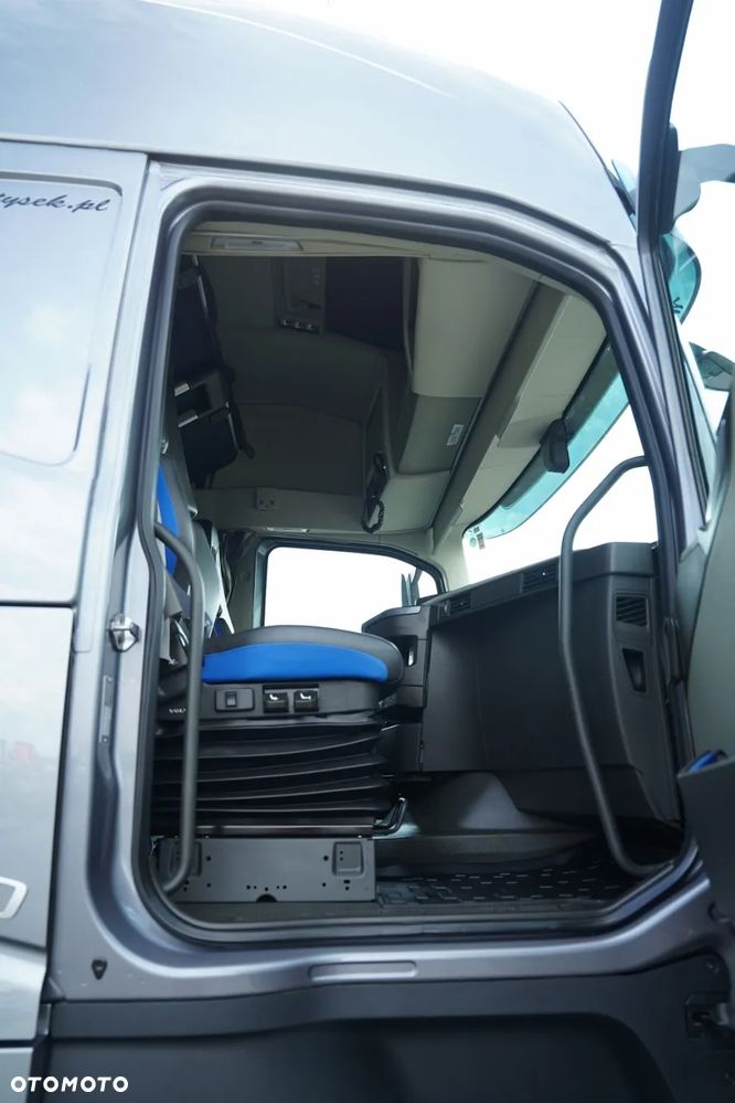 Volvo FH 500 / KLIMA POSTOJOWA  / I-SHIFT / ALUFELGI /  OPONY 100% - 36