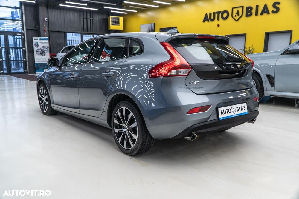 Volvo V40 D3 Geartronic Momentum - 5