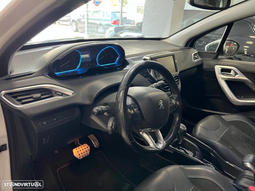 Peugeot 2008 PureTech 110 Stop&Start EAT6 Crossway - 14