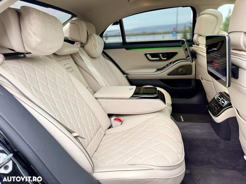 Mercedes-Benz S 400 d 4MATIC Long Aut - 24