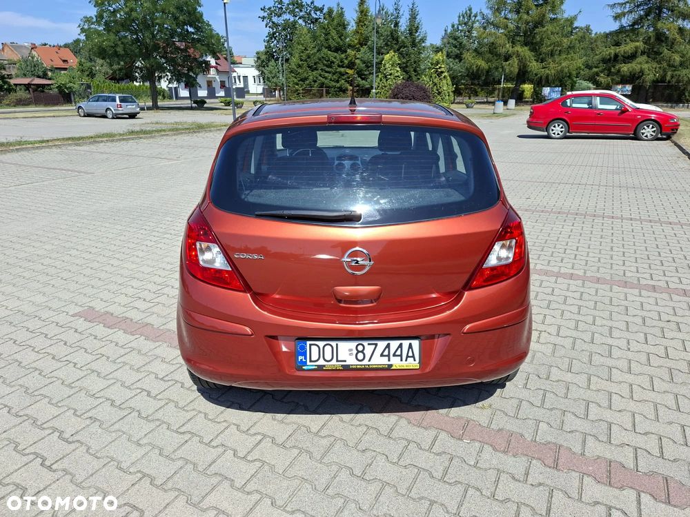 Opel Corsa 1.4 16V Active - 4
