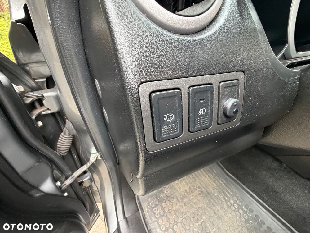 Suzuki Grand Vitara 2.0 De luxe - 27