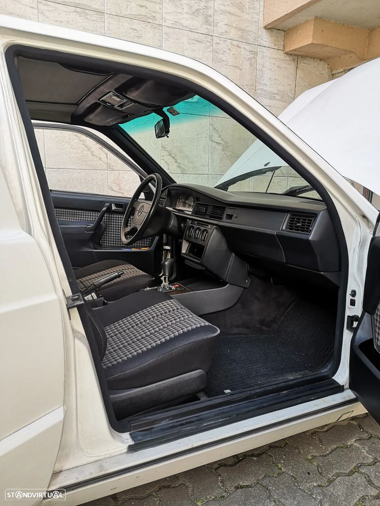 Mercedes-Benz W201 (1982-1993) 190 D 2.0 - 14