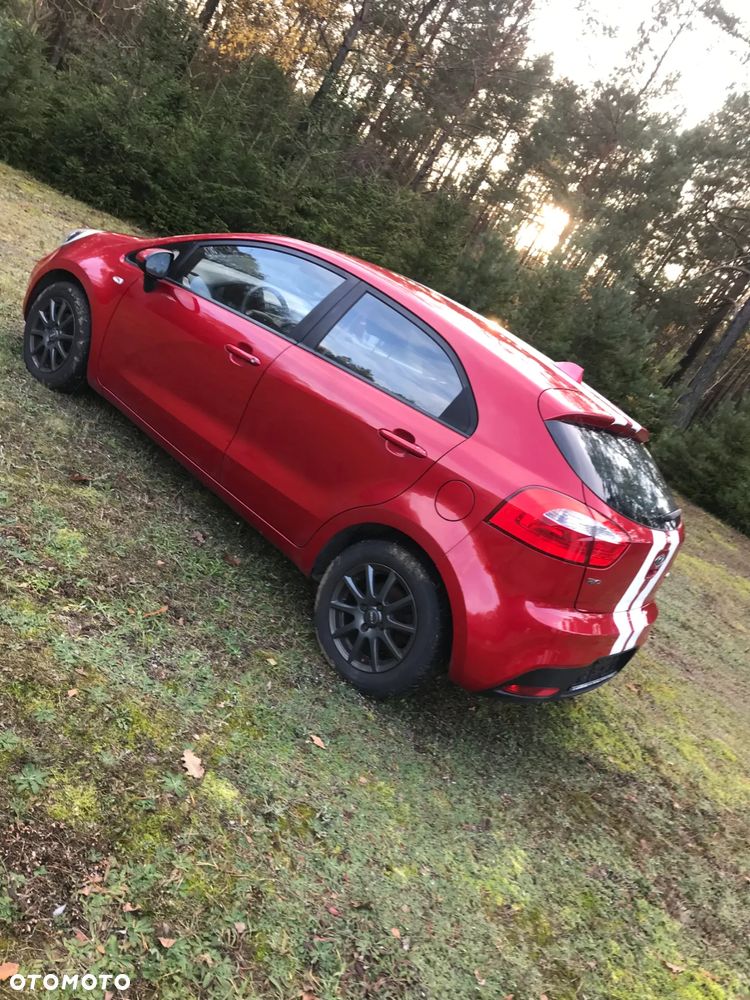 Kia Rio 1.1 CRDI Dream-Team Edition - 8