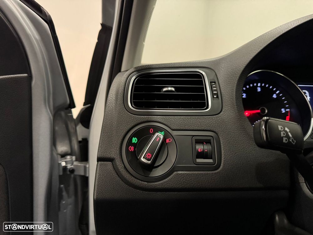 VW Polo 1.4 TDi Confortline - 43