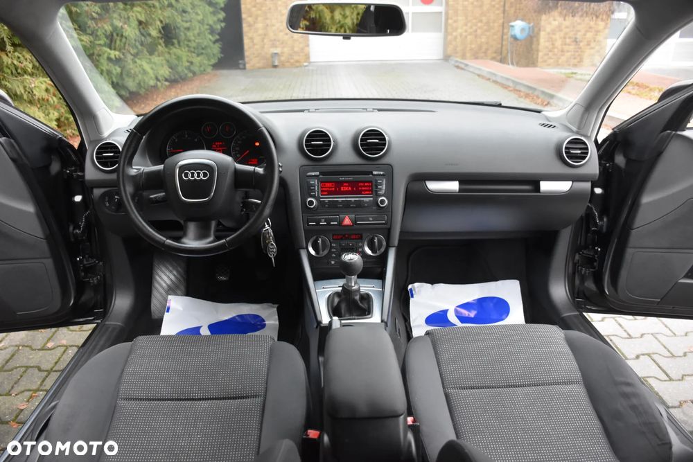 Audi A3 Sportback 1.9 TDI Ambiente - 7