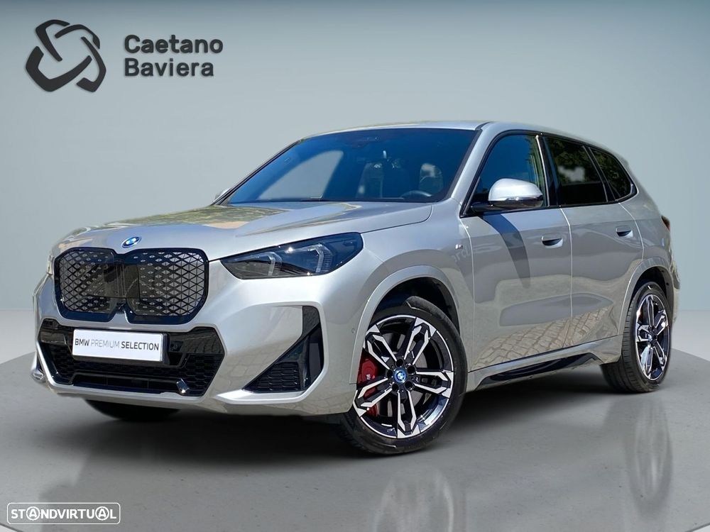 BMW iX1 eDrive20 Pack Desportivo M Pro - 1