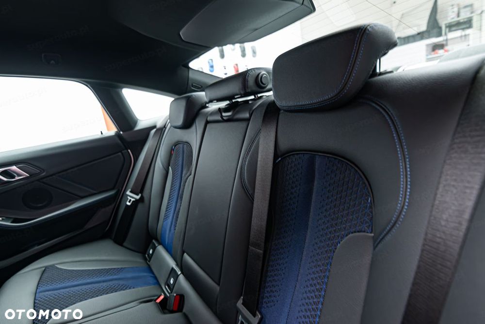 BMW Seria 2 216d M Sport - 23