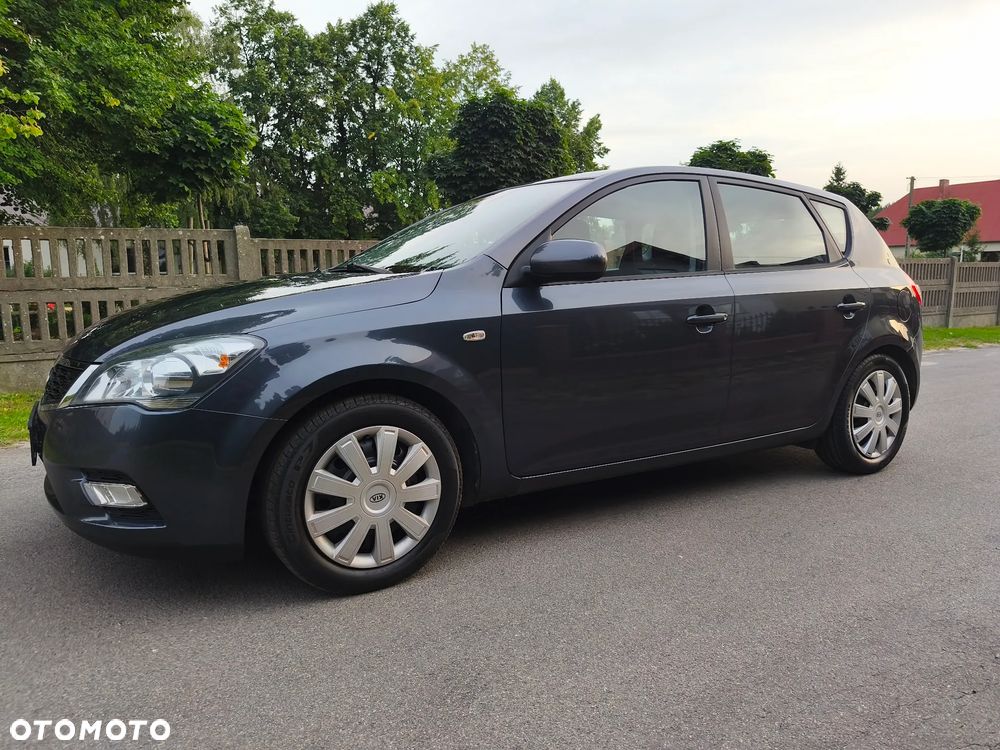 Kia Ceed 1.4 CVVT LX Basis - 4