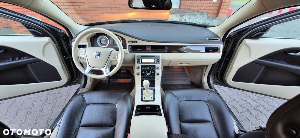 Volvo XC 70 D5 AWD Summum - 6