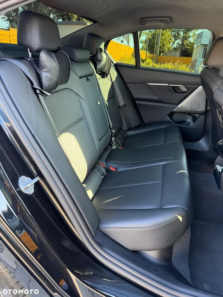 BMW Seria 5 520d mHEV - 14