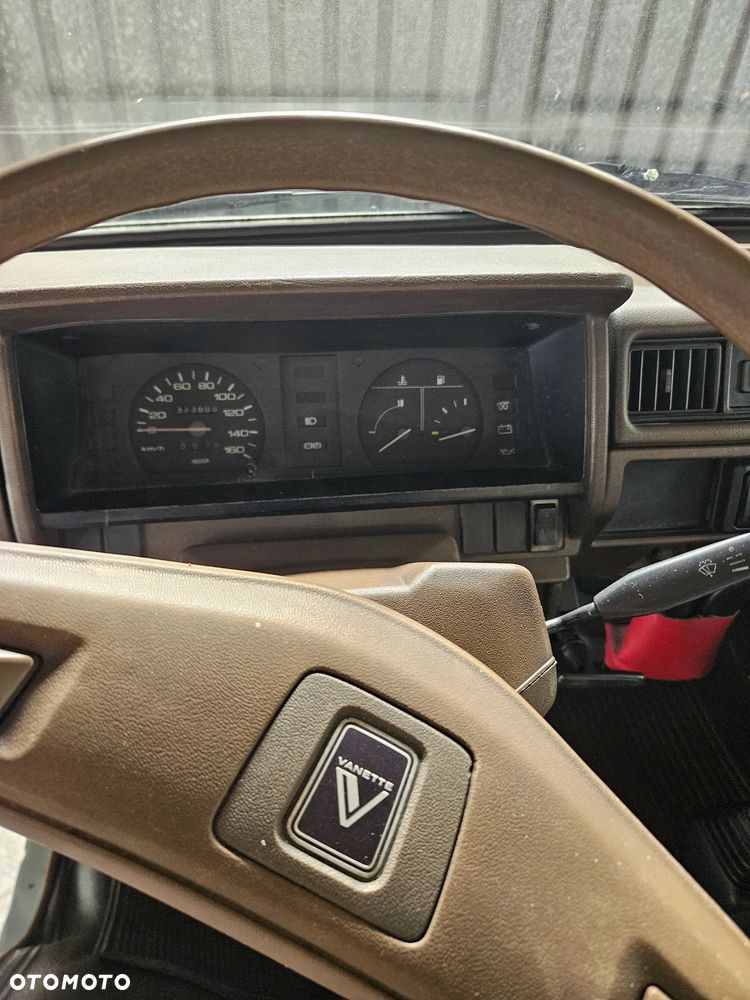 Nissan Vanette - 11