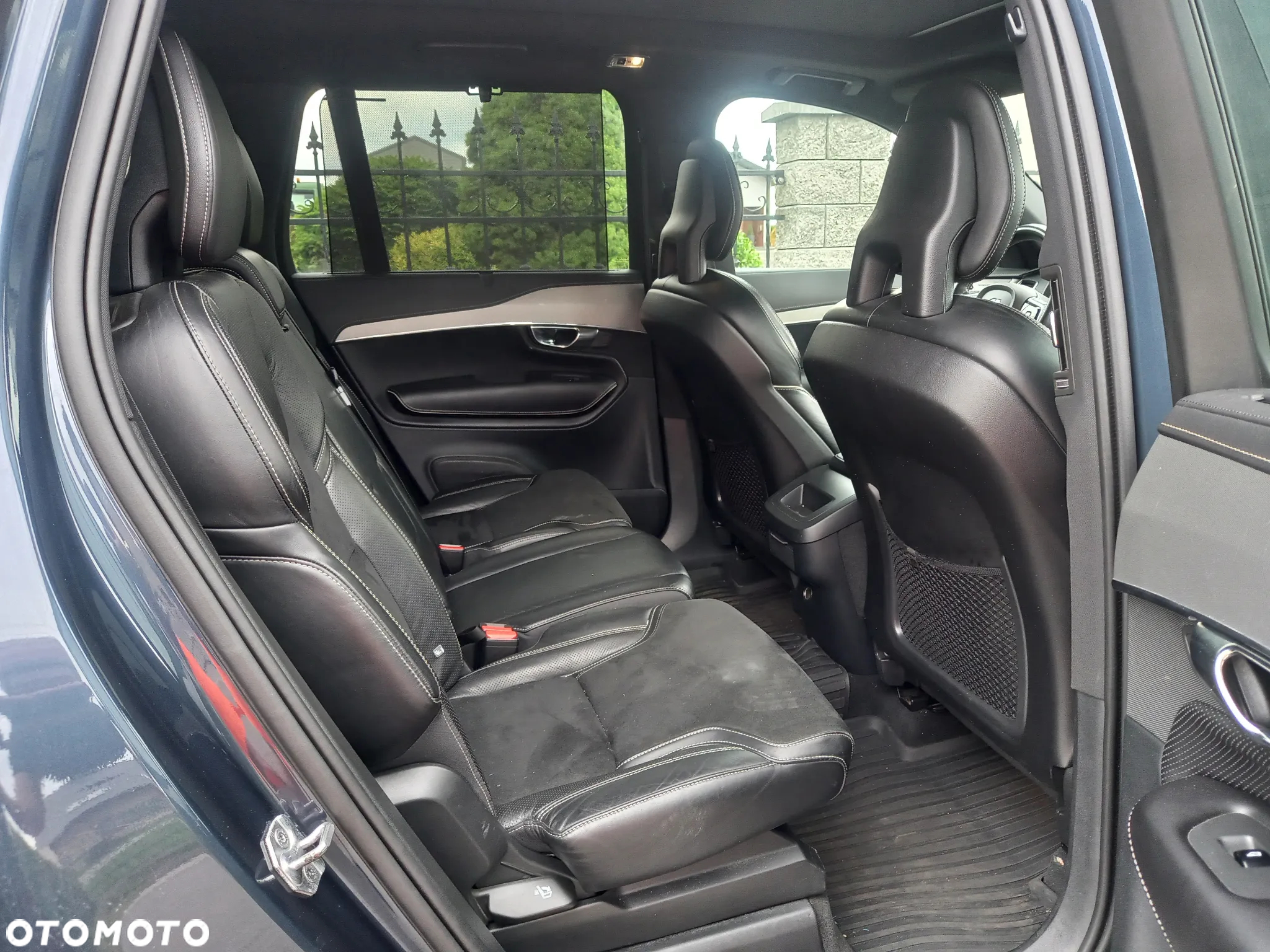 Volvo XC 90 D5 AWD R-Design 7os - 6