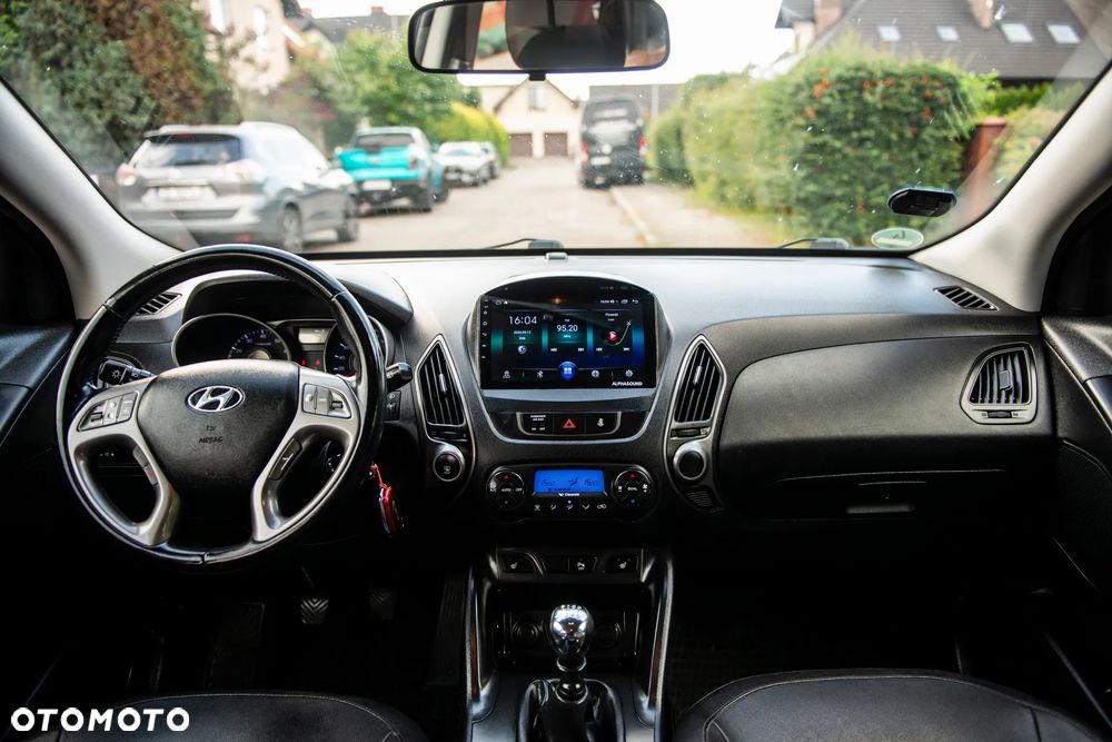 Hyundai ix35 1.6 2WD Fifa World Cup Edition - 31