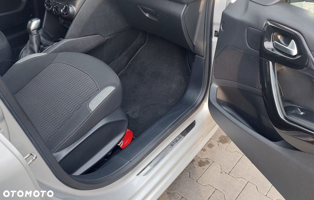 Peugeot 208 PureTech 82 Active - 20