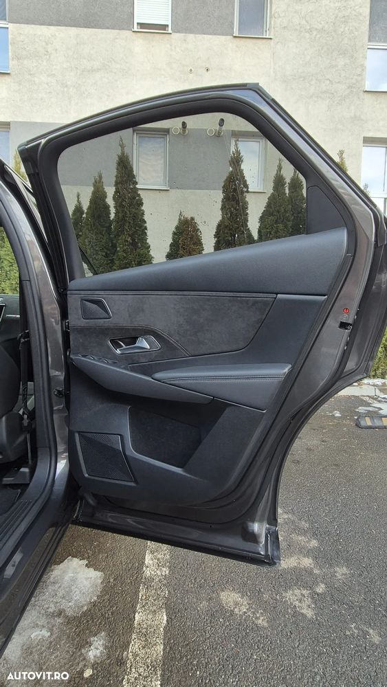 DS Automobiles DS 7 Crossback 1.6 PHeV FWD 225 EAT8 PERFORMANCE LINE + - 33