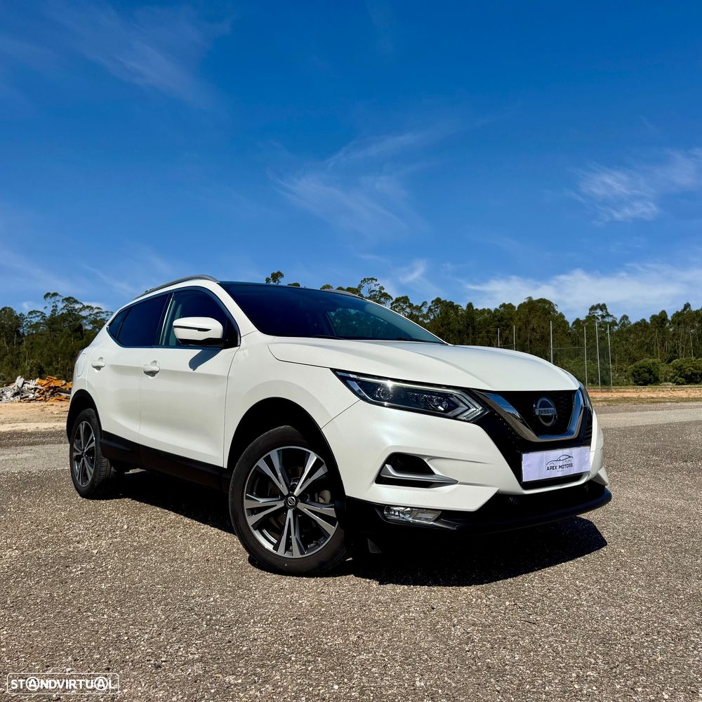 Nissan Qashqai 1.5 dCi N-Connecta J18+Led - 1