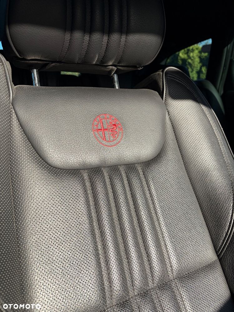 Alfa Romeo 159 2.4 JTDM 20V DPF Q-Tronic ti - 8