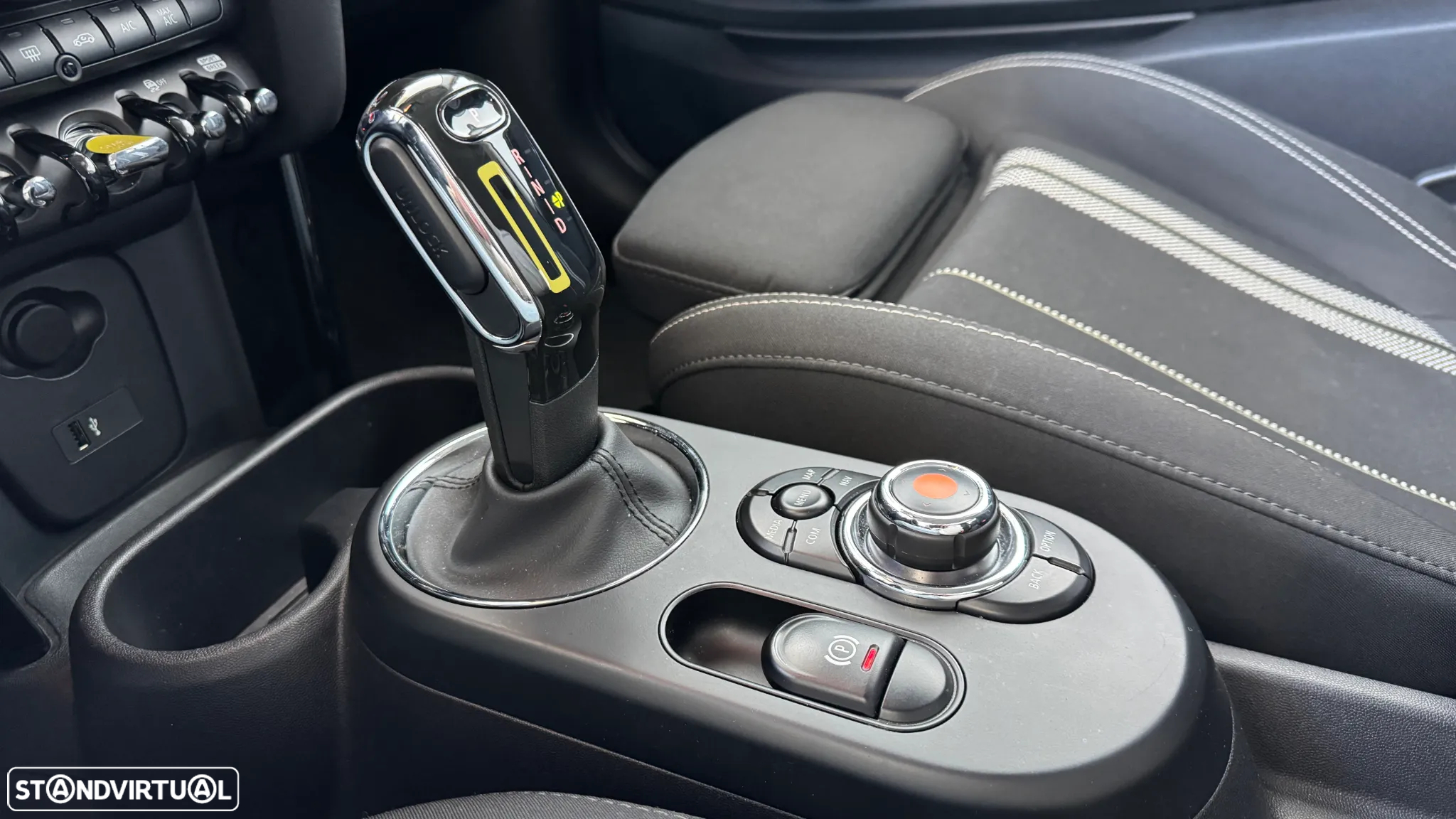 MINI 3 Portas Cooper SE S - 29
