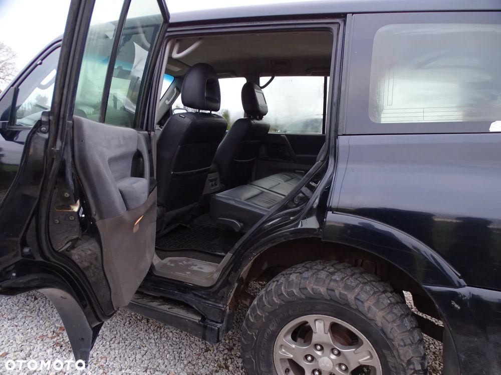 Mitsubishi Pajero 3.2 DID - 24