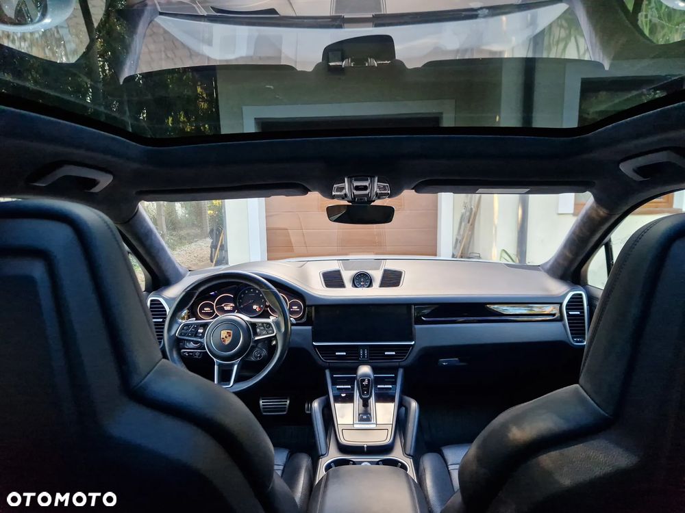 Porsche Cayenne S Platinum Edition - 17